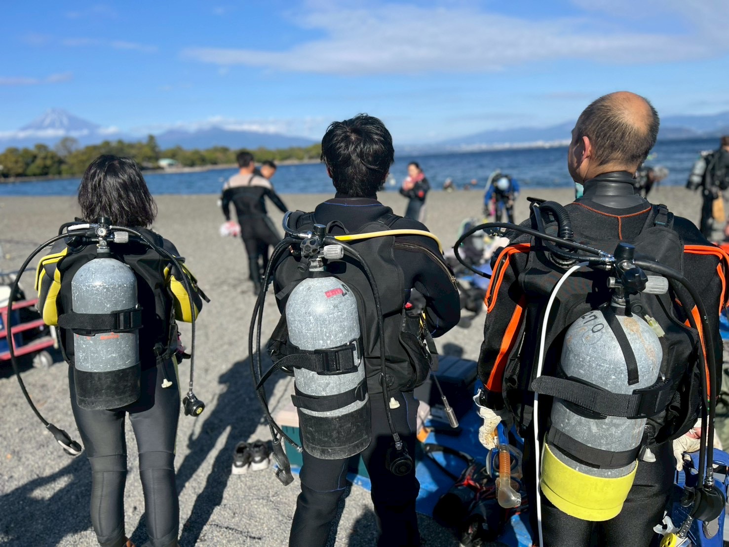 皆仲良くドライ練習！ – 神奈川県横浜市のダイビングスクールミッド